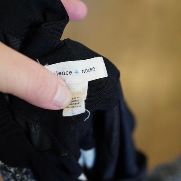 Silence And Noise Maxi Dress Large Black White Slits Strappy Urban Outfitters - Picture 5 of 12